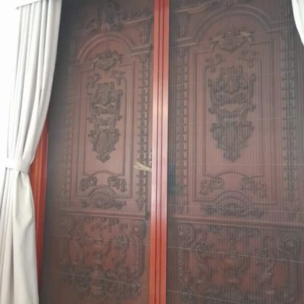 Cửa lưới vân gỗ 02